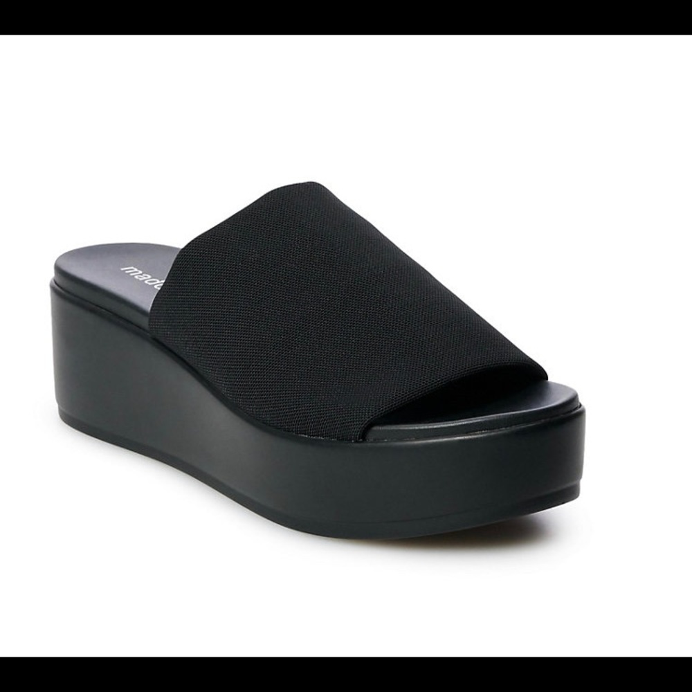 NEW Steve Madden platform sandals